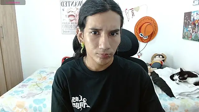 Max0n  online show from 11-08-25, 01:50