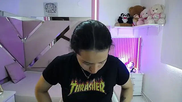 Mia garcia28 online show from 07-17-26, 04:23