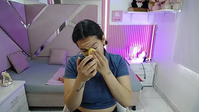 Mia garcia28 online show from 07-24-26, 04:27