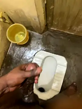 Snapshot of mrsaihotguy chatting on 11-24-25, 03:06 mrsaihotguy online show from 11-24-25, 03:06