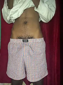 Snapshot of Eyebrows12 chatting on 03-22-26, 07:01 Eyebrows12 online show from 03-22-26, 07:01