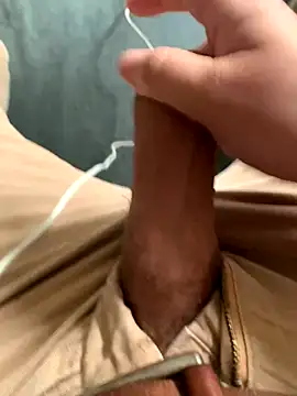 Snapshot of Chriscoki chatting on 09-13-25, 02:39 Chriscoki online show from 09-13-25, 02:39