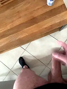 Snapshot of Chriscoki chatting on 09-30-25, 11:04 Chriscoki online show from 09-30-25, 11:04