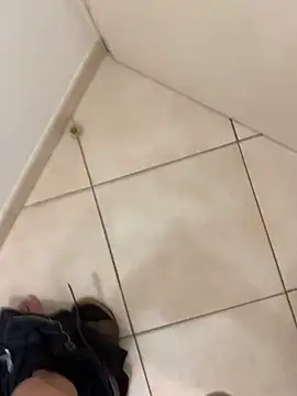 Snapshot of Chriscoki chatting on 10-04-25, 11:08 Chriscoki online show from 10-04-25, 11:08