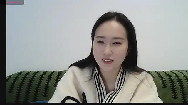 Snapshot of Belinda66 chatting on 11-20-25, 03:34 Belinda66 online show from 11-20-25, 03:34