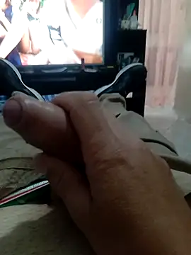 Snapshot of Chis14A chatting on 03-11-26, 04:02 Chis14A online show from 03-11-26, 04:02