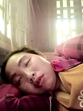 PhamPhung online show from 10-18-25, 06:48