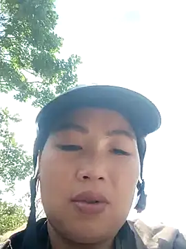 PhamPhung online show from 10-28-25, 03:21