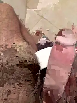 Snapshot of c2c3finm chatting on 10-13-25, 01:33 c2c3finm online show from 10-13-25, 01:33