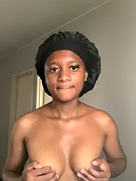 sweetcake87 online show from 10-15-25, 11:32