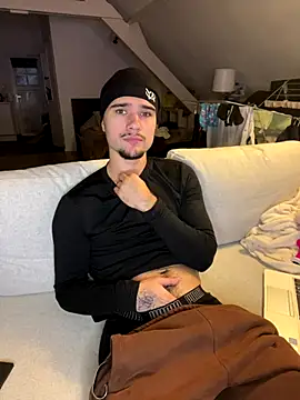 los freaky online show from 11-17-25, 04:35