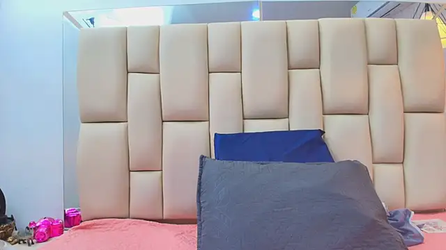 sweet amye online show from 12-18-25, 07:09