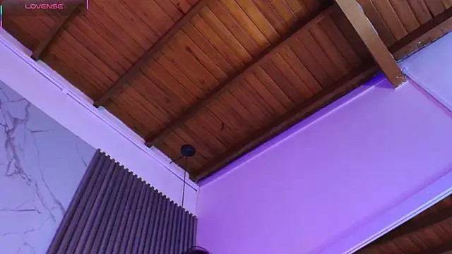 Snapshot of Cherry__blossom18 chatting on 11-18-25, 10:52 Cherry blossom18 online show from 11-18-25, 10:52