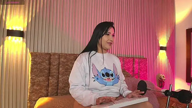 Snapshot of Cherry__blossom18 chatting on 11-22-25, 11:20 Cherry blossom18 online show from 11-22-25, 11:20