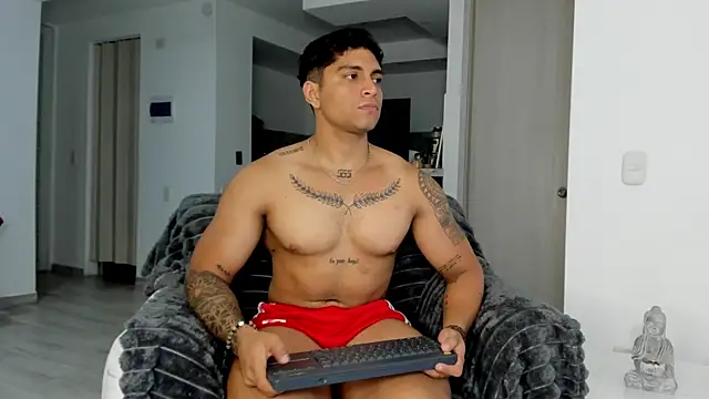 Nicolasmontoya16 online show from 12-04-25, 05:17