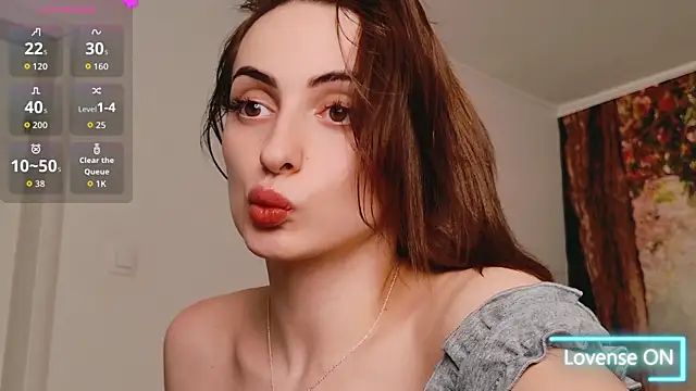 Snapshot of AuraPure chatting on 09-23-25, 08:45 AuraPure online show from 09-23-25, 08:45