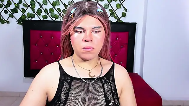 Snapshot of Lady_Evelynn chatting on 10-01-25, 08:59 Lady Evelynn online show from 10-01-25, 08:59