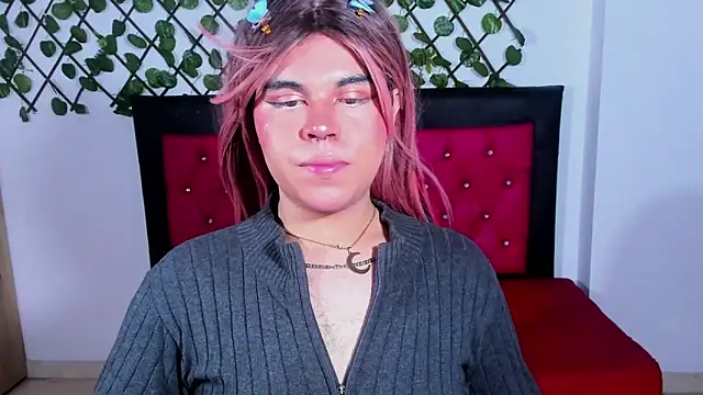 Snapshot of Lady_Evelynn chatting on 10-04-25, 09:46 Lady Evelynn online show from 10-04-25, 09:46