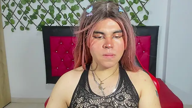 Snapshot of Lady_Evelynn chatting on 10-07-25, 01:36 Lady Evelynn online show from 10-07-25, 01:36