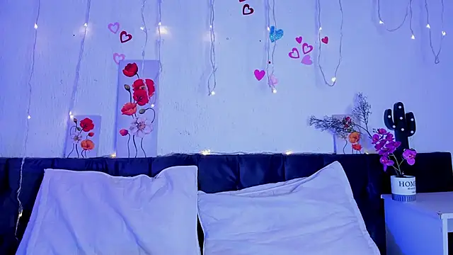 Snapshot of Tommy_Lovee chatting on 11-06-25, 04:02 Tommy Lovee online show from 11-06-25, 04:02