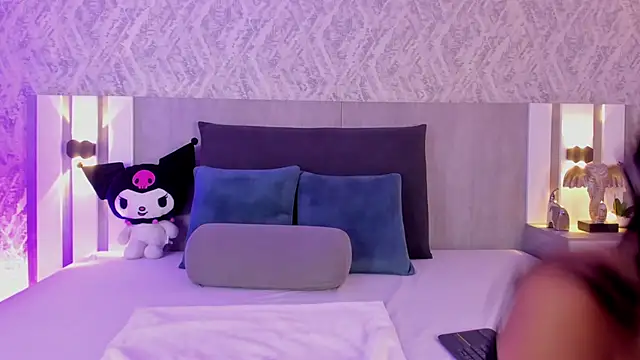 krystal foxx online show from 11-21-25, 11:25