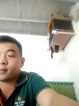 Snapshot of Boy_kuto77 chatting on 10-25-25, 07:49 Boy kuto77 online show from 10-25-25, 07:49