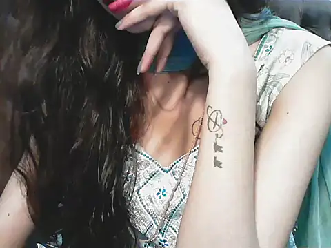 elize   online show from 10-08-25, 03:48