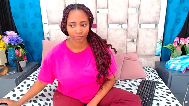 AmbarSmit online show from 09-30-25, 03:44