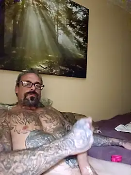 Snapshot of sethdarby chatting on 09-13-25, 05:07 sethdarby online show from 09-13-25, 05:07