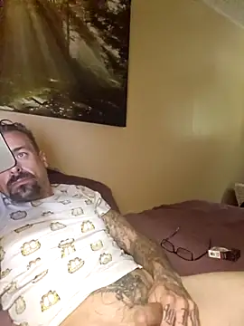 Snapshot of sethdarby chatting on 10-23-25, 05:12 sethdarby online show from 10-23-25, 05:12