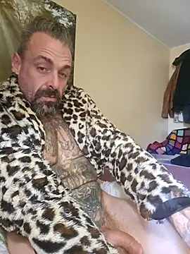 Snapshot of sethdarby chatting on 10-29-25, 02:19 sethdarby online show from 10-29-25, 02:19