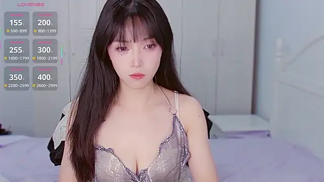 Snapshot of XiaoNana_ chatting on 09-18-25, 01:51 XiaoNana  online show from 09-18-25, 01:51