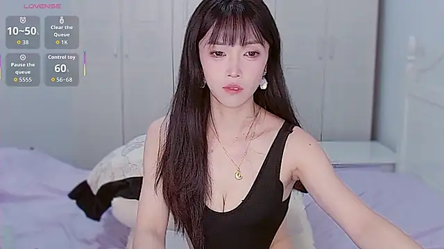 Snapshot of XiaoNana_ chatting on 10-20-25, 01:28 XiaoNana  online show from 10-20-25, 01:28