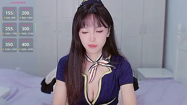 Snapshot of XiaoNana_ chatting on 10-21-25, 01:28 XiaoNana  online show from 10-21-25, 01:28