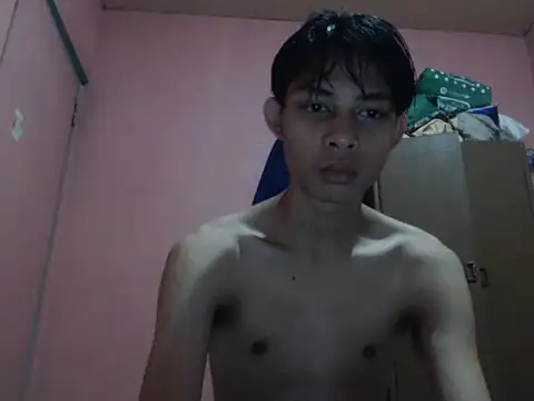 Snapshot of Kyoshi_19 chatting on 09-18-25, 09:22 Kyoshi 19 online show from 09-18-25, 09:22