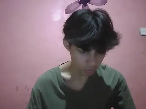 Snapshot of Kyoshi_19 chatting on 10-04-25, 10:57 Kyoshi 19 online show from 10-04-25, 10:57