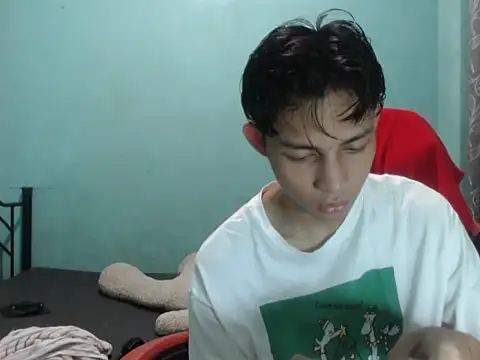 Snapshot of Kyoshi_19 chatting on 10-14-25, 05:30 Kyoshi 19 online show from 10-14-25, 05:30