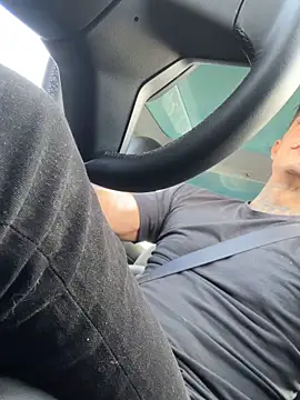 Snapshot of X_es_SL chatting on 10-15-25, 08:47 X es SL online show from 10-15-25, 08:47