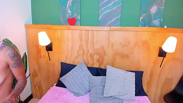 milavega  online show from 10-21-25, 12:28