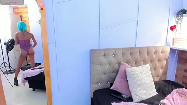 milavega  online show from 04-18-26, 07:58