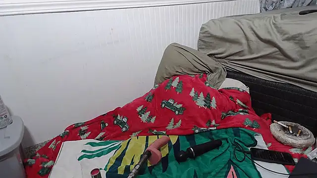 amymatthews92 online show from 12-19-25, 03:57