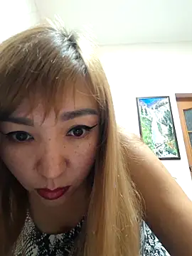 Snapshot of HellaWerlous chatting on 09-09-25, 04:28 HellaWerlous online show from 09-09-25, 04:28