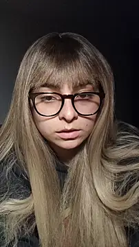 Aurora blaack online show from 12-17-25, 04:18