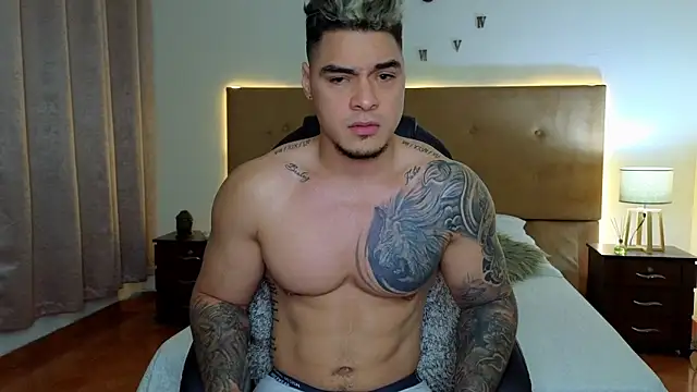 Snapshot of Steven_Velez chatting on 09-29-25, 12:05 Steven Velez online show from 09-29-25, 12:05