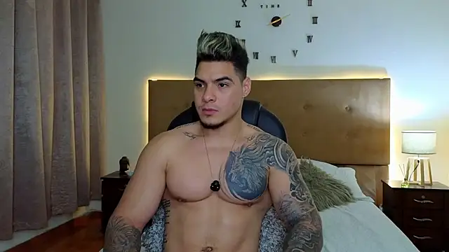 Snapshot of Steven_Velez chatting on 10-09-25, 11:58 Steven Velez online show from 10-09-25, 11:58