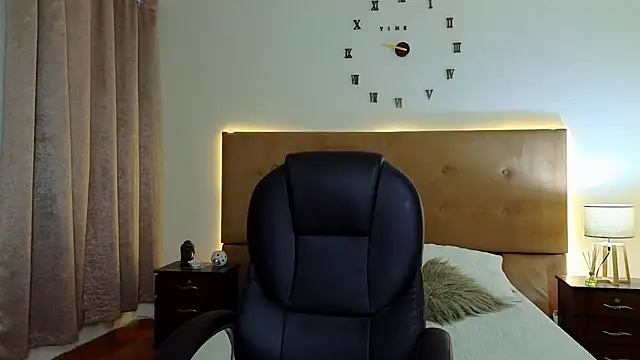 Snapshot of Steven_Velez chatting on 10-11-25, 11:36 Steven Velez online show from 10-11-25, 11:36