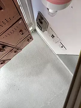 Sallem Pink online show from 09-25-25, 08:23