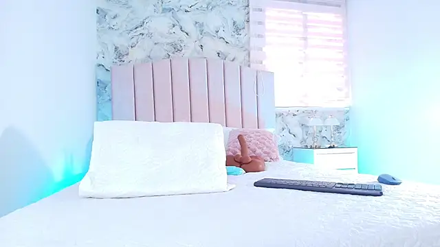 cataleya ebony  online show from 11-06-25, 07:15