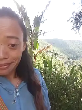 Snapshot of optra34 chatting on 10-17-25, 02:04 optra34 online show from 10-17-25, 02:04