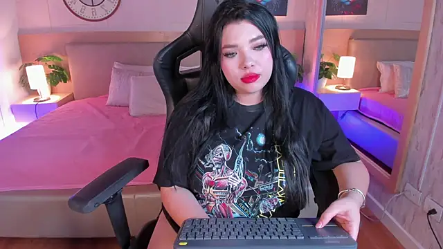 Snapshot of Meloddy_Rose chatting on 09-12-25, 03:50 Meloddy Rose online show from 09-12-25, 03:50